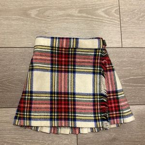 Glen Appin I’d Scotland children’s wool kilt sage 3